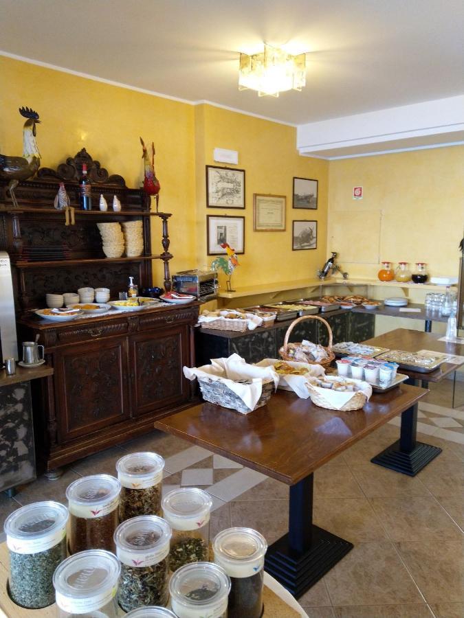Appartamenti San Pietro - Hotel Gallo Tignale Eksteriør billede
