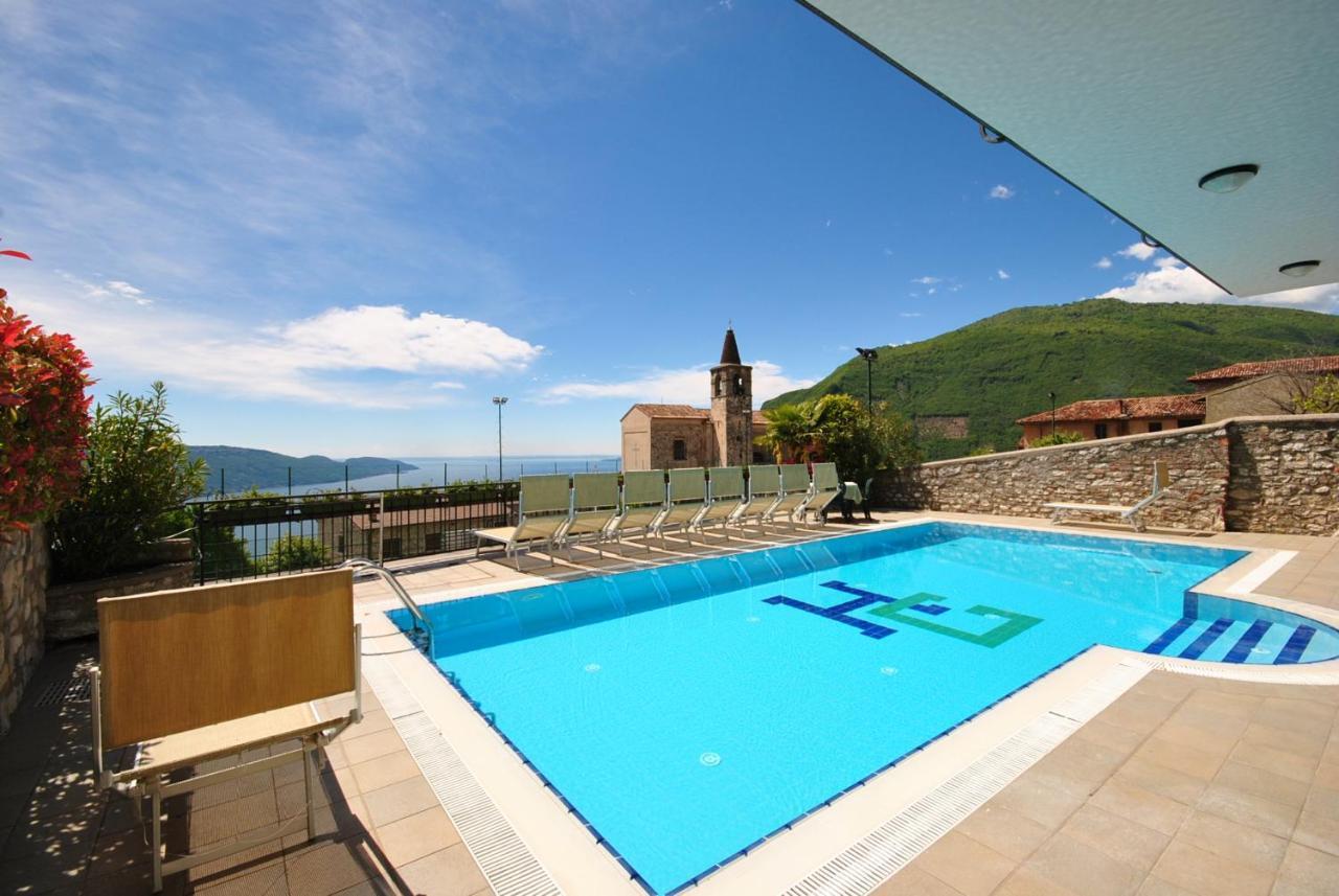 Appartamenti San Pietro - Hotel Gallo Tignale Eksteriør billede